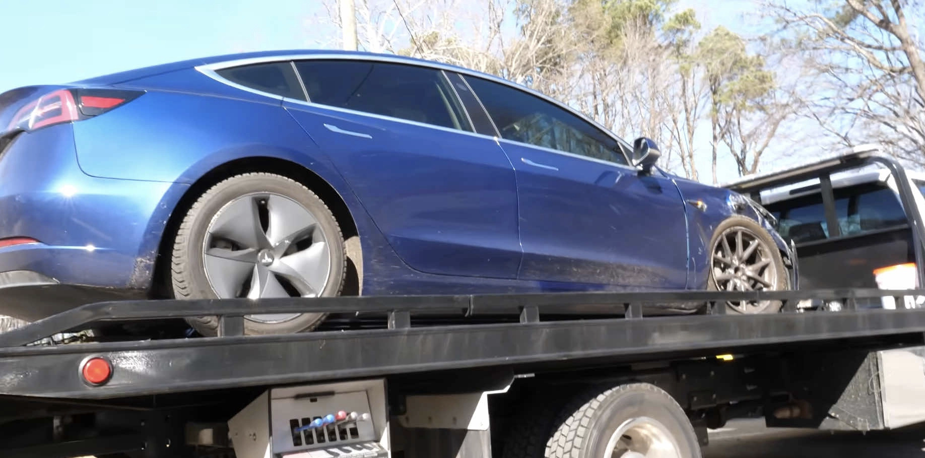 Long Distance 3 accident recovery towing 3